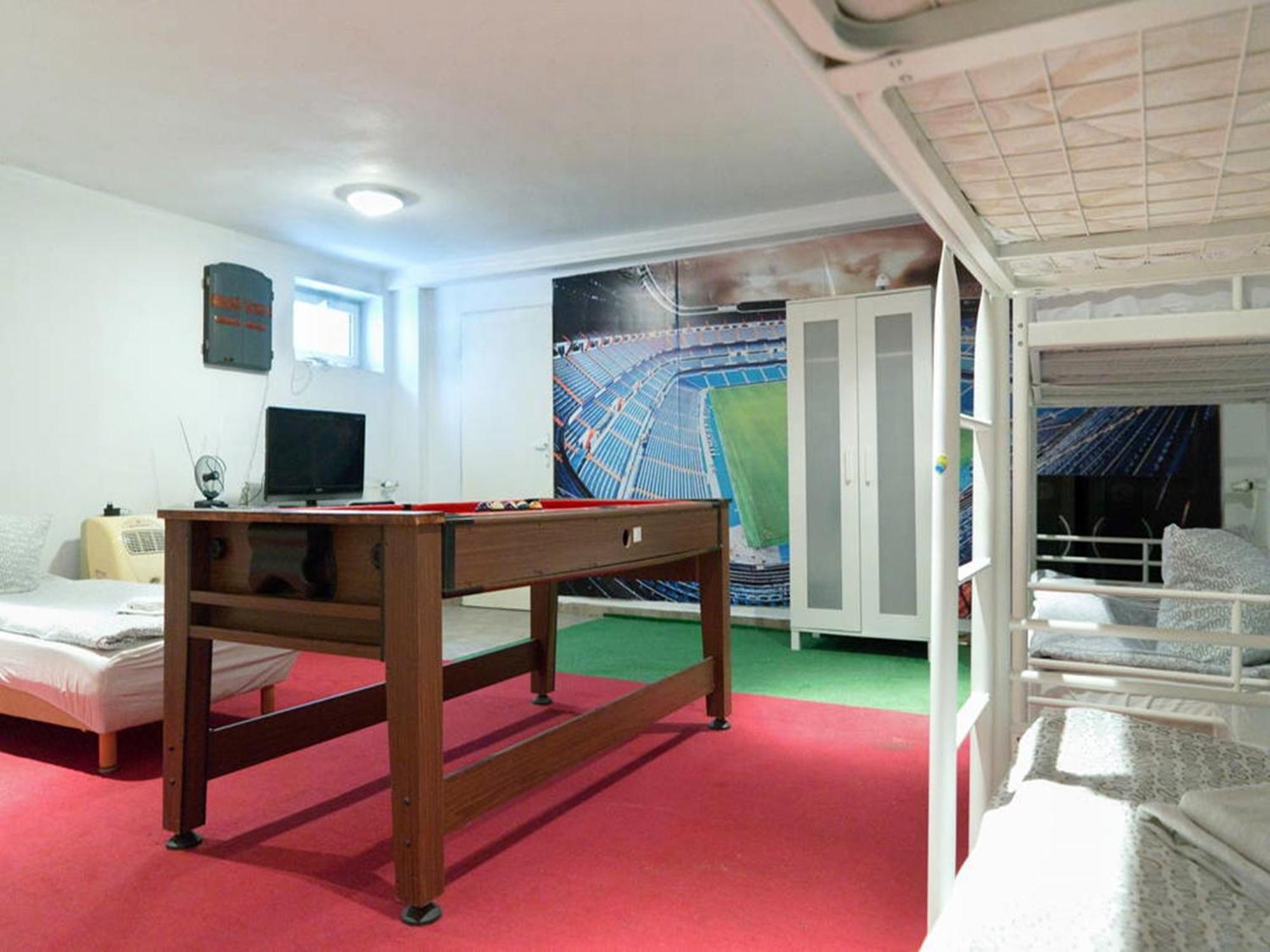 Guest house Anton House 3*