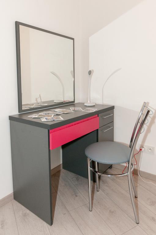 Apartment Pop Art