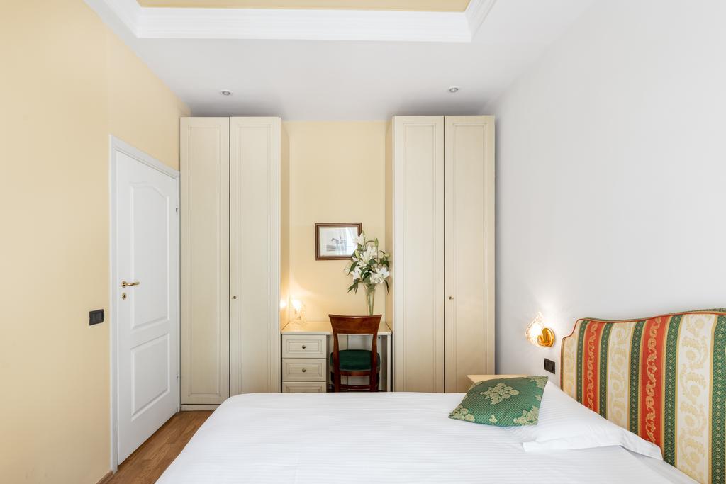 St. Andrew's Palace 4* Warsaw