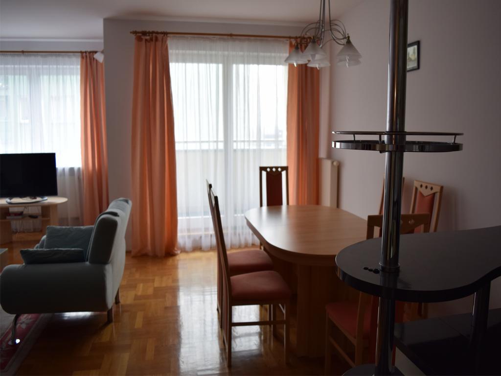 Dgm Apartment Warsaw