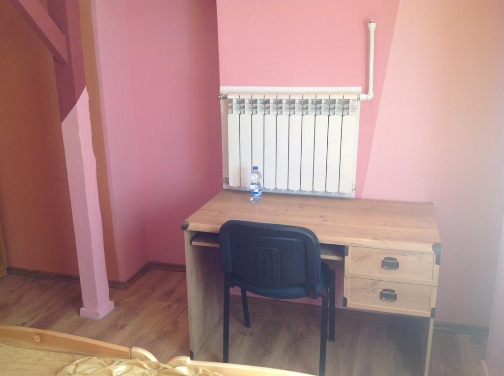 Homestay Pokoje Goscinne Bialy Domek Warsaw