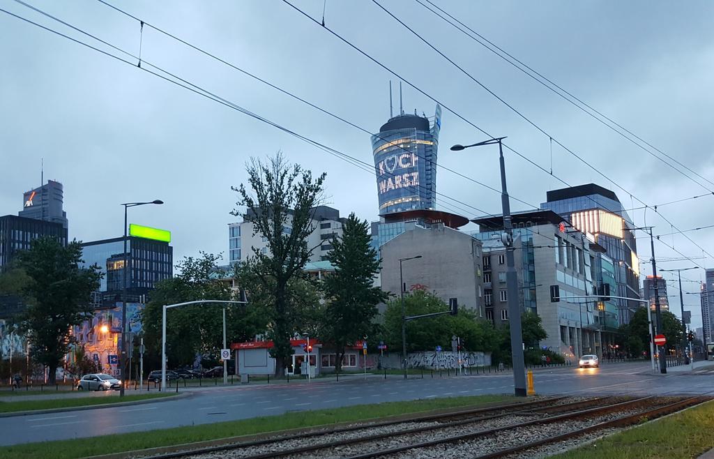 Apartment Labo Wola Warschau