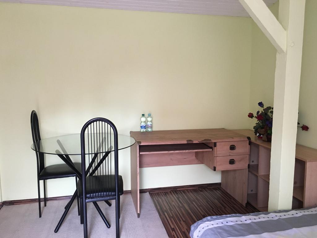 Homestay Pokoje Goscinne Bialy Domek
