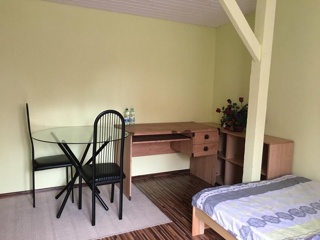 Pokoje Goscinne Bialy Domek Warsaw