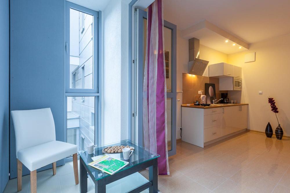 City Aparthotel Wola Aparthotel