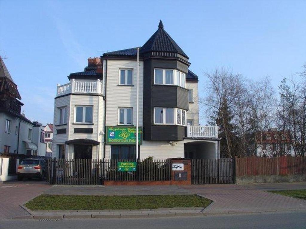 Rezydencja Parkowa Nhà khách 3*