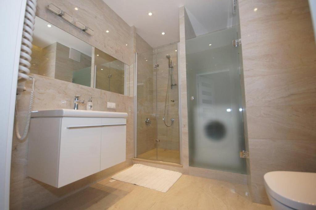Triston Park Apartamento *