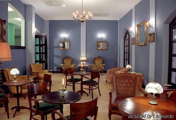 Fort Hotel