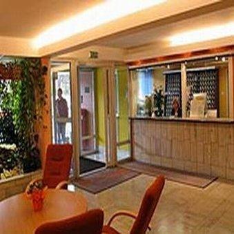 Obiekt Hotelarski Patron * Warsaw