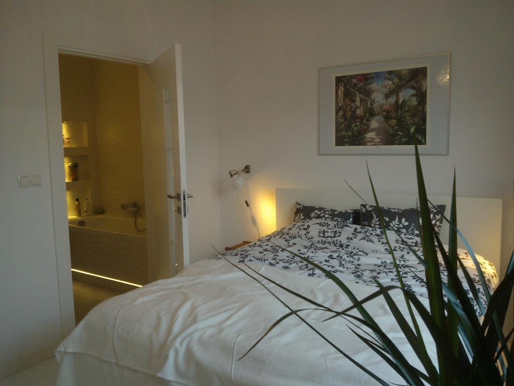 Luxury - Hoza 55 Apartment Warsaw