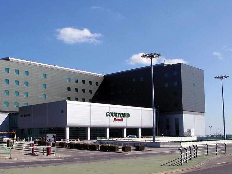 Courtyard By Marriott Airport 4* Warsaw