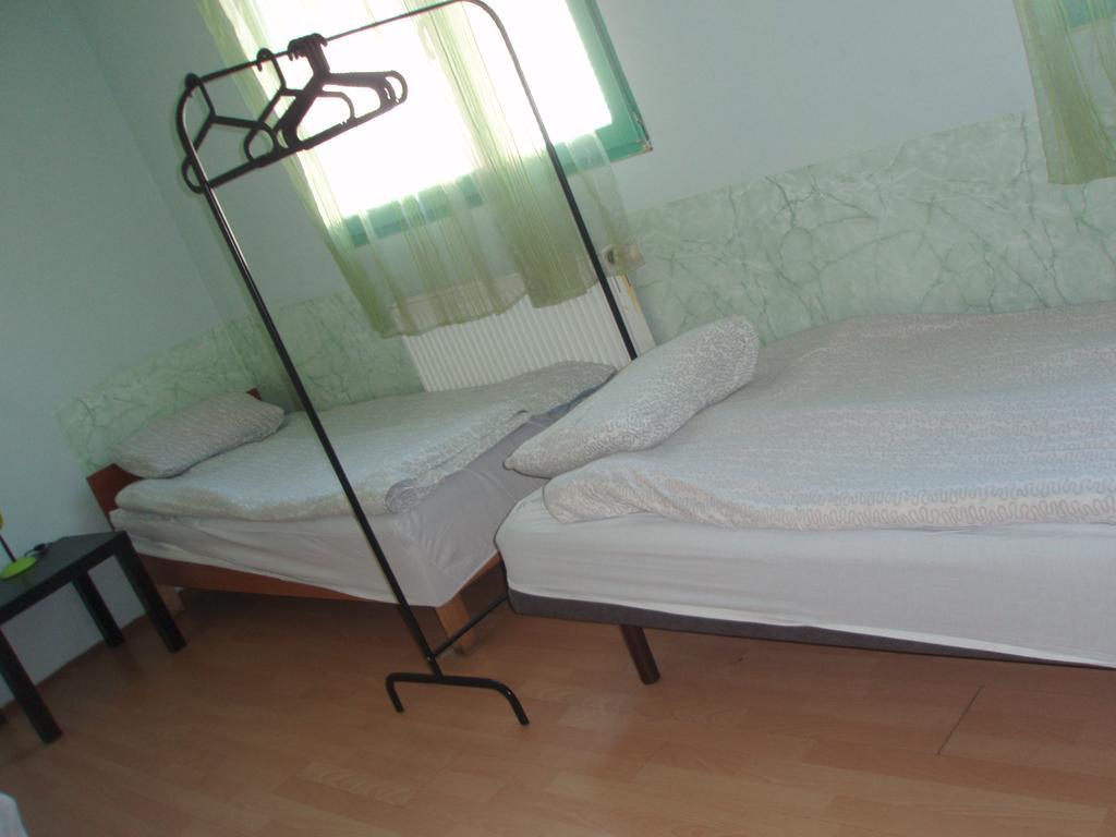Pracownicze Twardowski Hostel