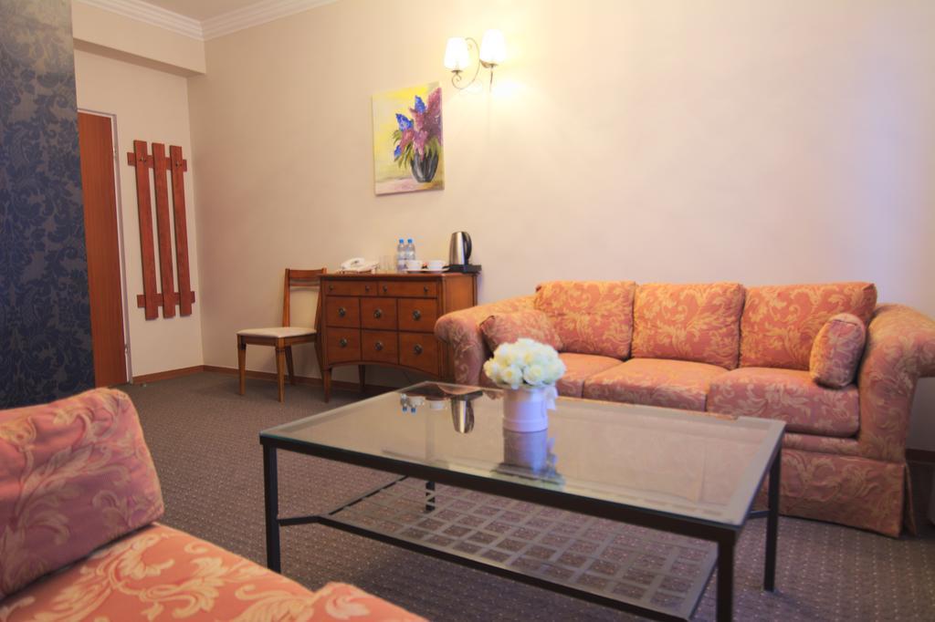Centrum Konferencyjno-Apartamentowe Mrówka Campo de férias 3*