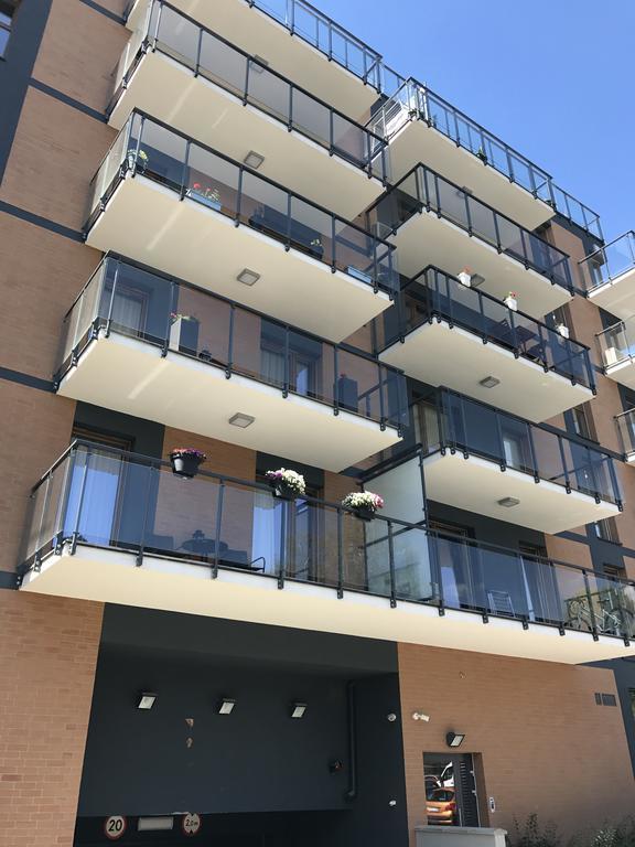 Millennium Manufaktura Apartment