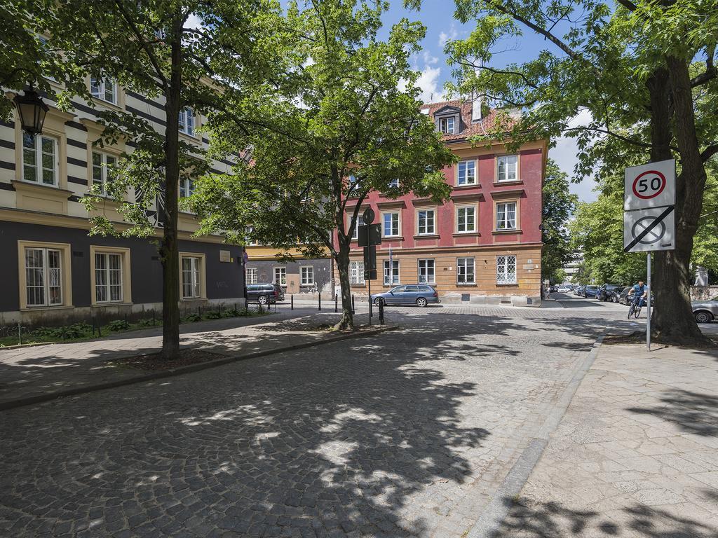 Delightful New Town Square *