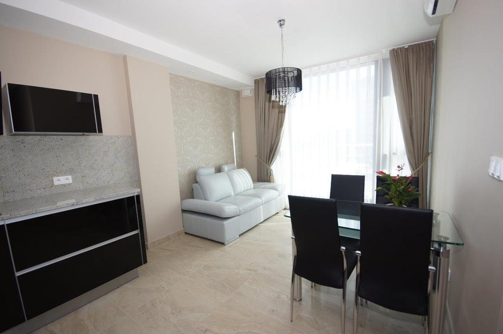 Triston Park Apartamento *