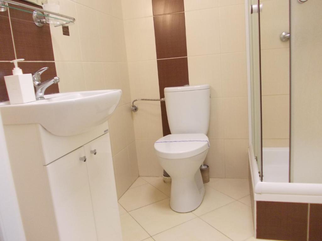 Bed & Breakfast Scsk Zurawia Warsaw