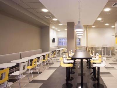 Khách sạn Premiere Classe Centrum *