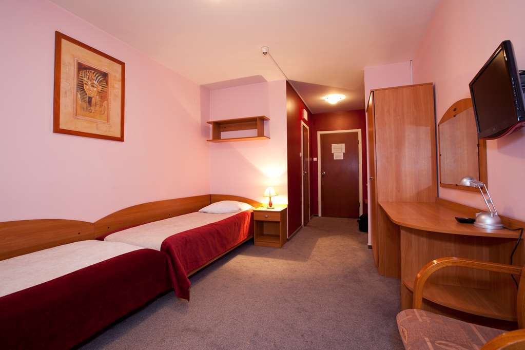 Obiekt Hotelarski Patron Hostel *