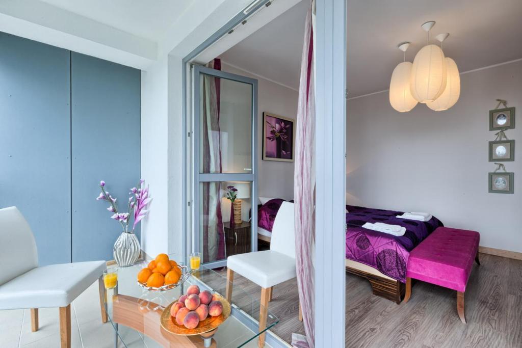 City Aparthotel Wola 3*