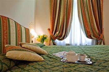 St. Andrew's Palace 4* Warsaw