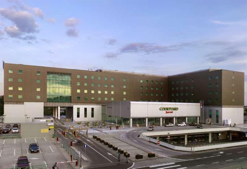 Courtyard By Marriott Airport Hotel 4*
