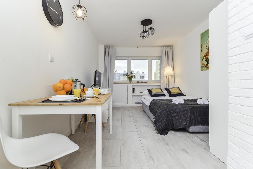 Rent Like - Jaktorowska 2 Warszawa
