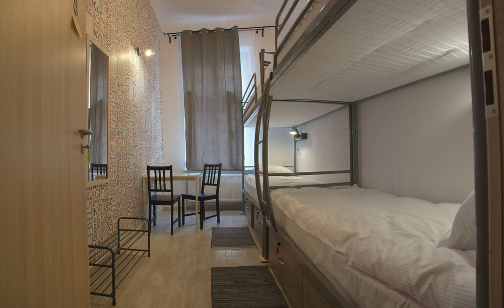 Hostel Lwowska 11 *
