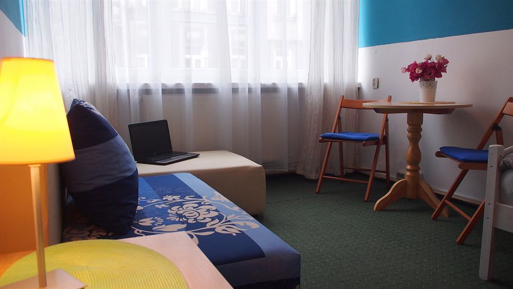 Puffa Hostel *