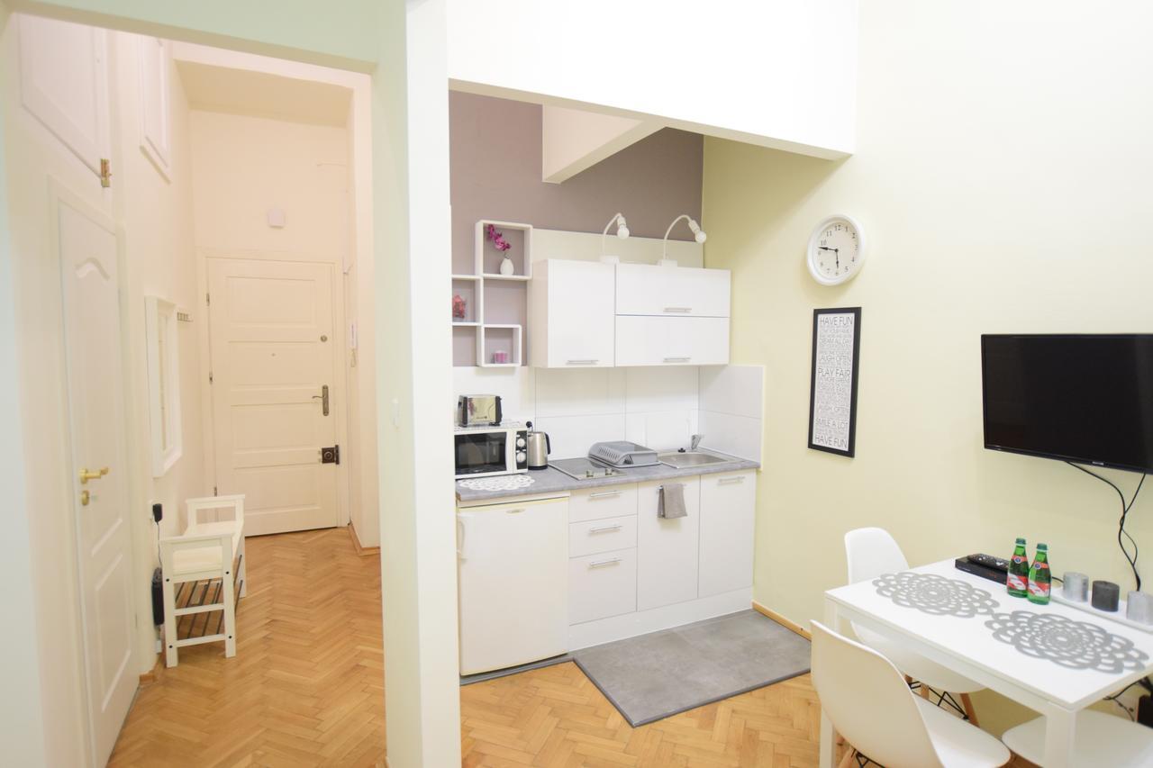 Apartment Elegant Copernicus Warschau