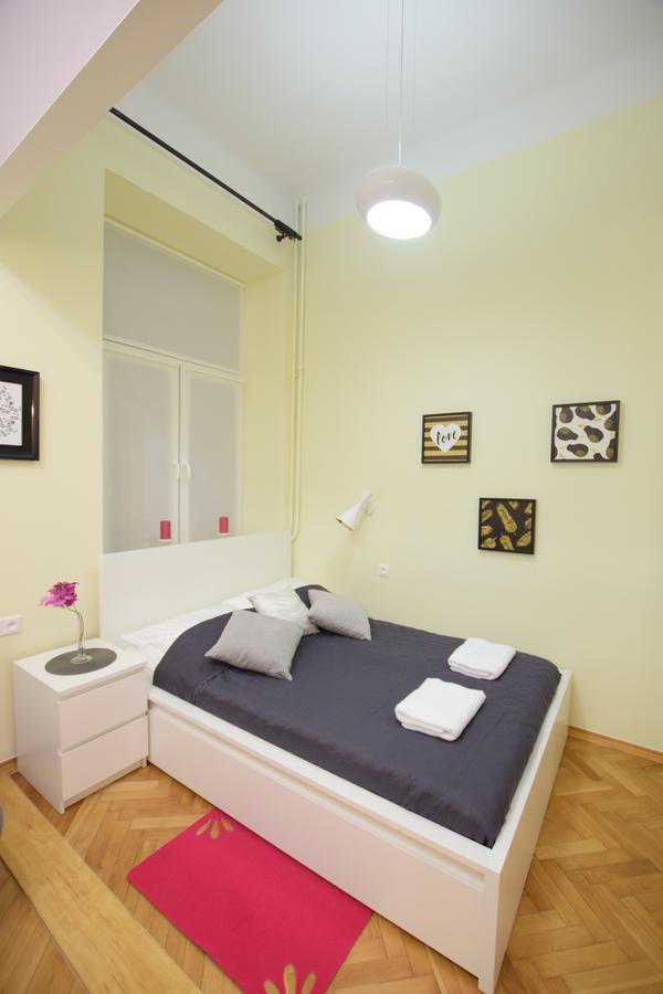 Elegant Copernicus Apartment Warschau