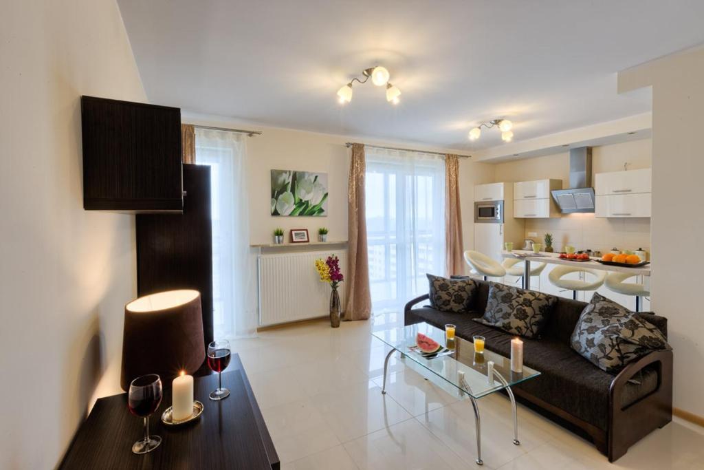 City Aparthotel Wola 3*