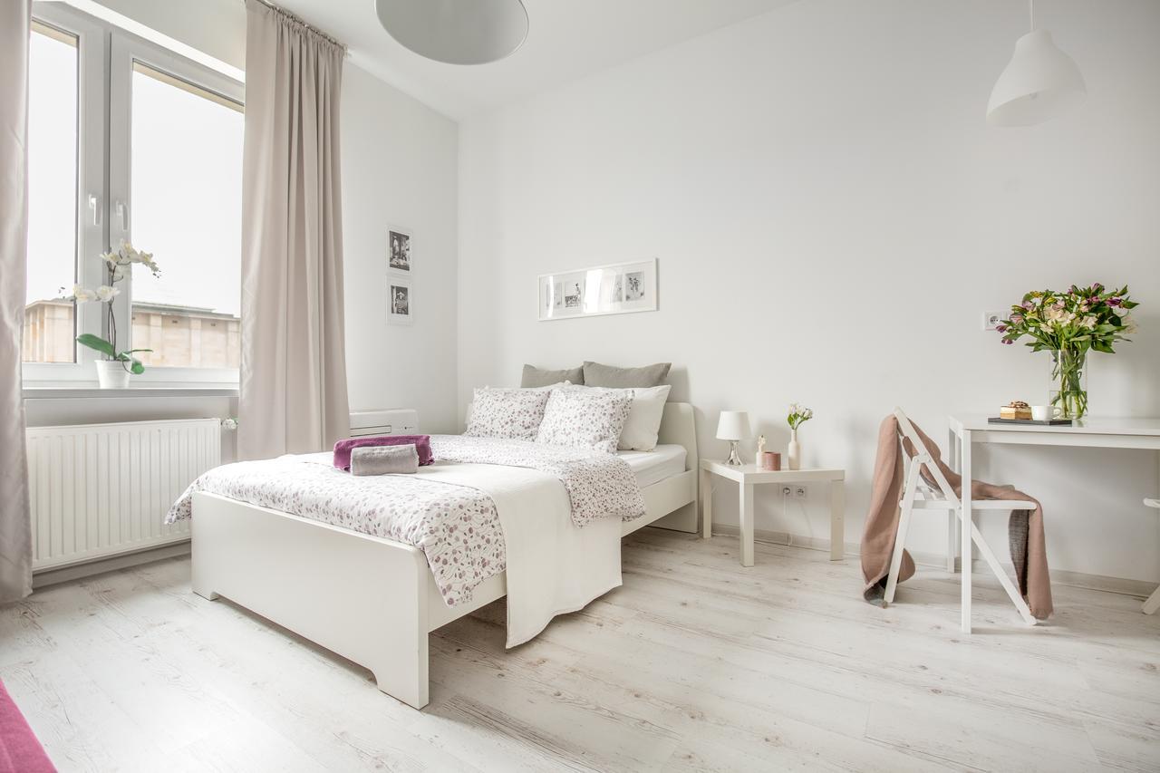 Palm Aparts Apartment Warsaw