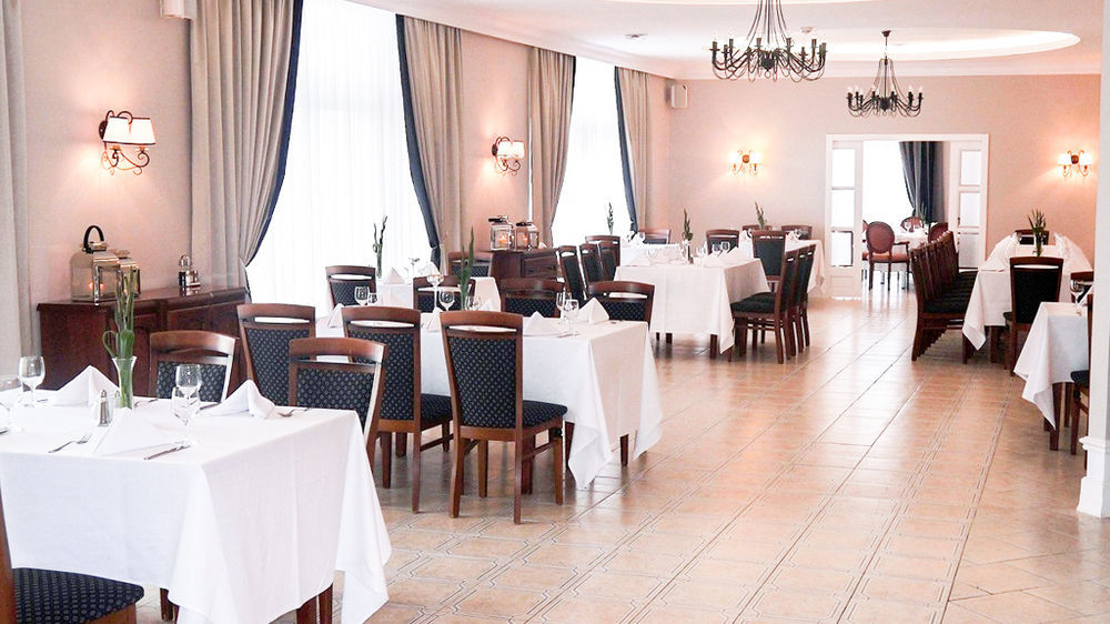 Campo de férias Centrum Konferencyjno-Apartamentowe Mrówka Varsóvia