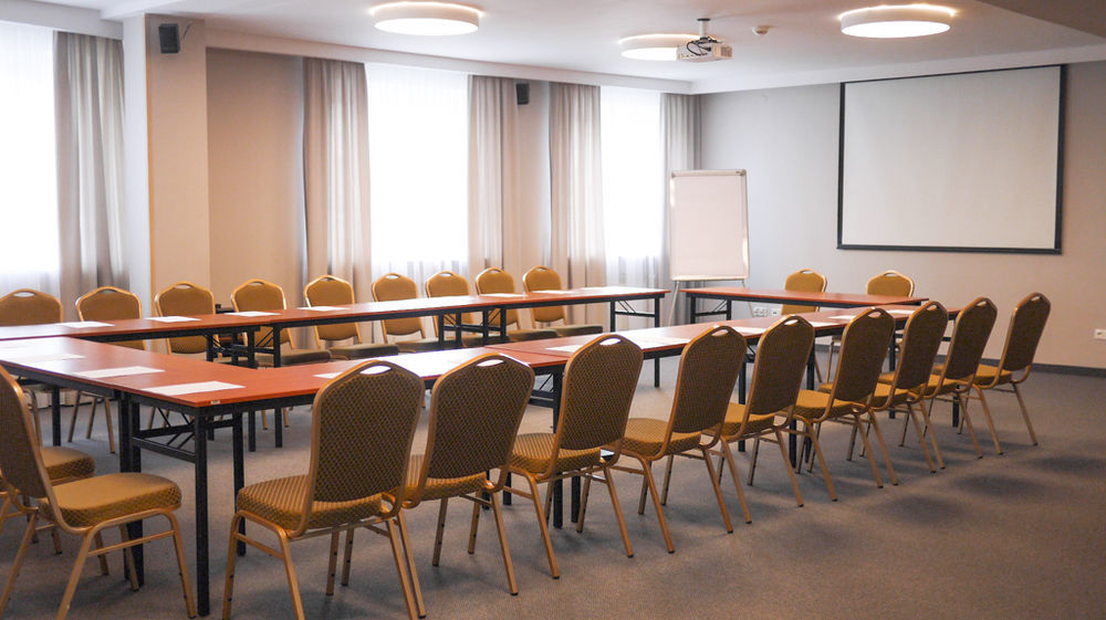 Centrum Konferencyjno-Apartamentowe Mrówka Varsóvia
