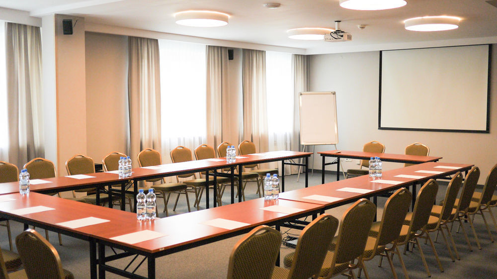 Centrum Konferencyjno-Apartamentowe Mrowka Holiday park