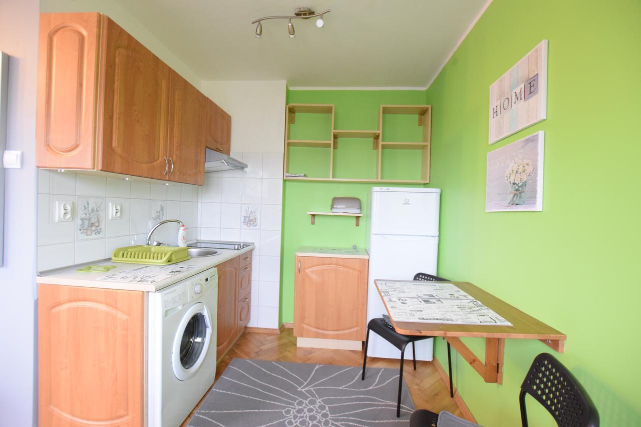 Elegant Chmielna Promenade Apartment Warsaw