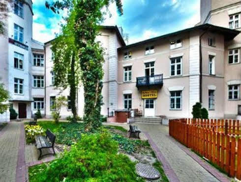 Nathan's Hostel