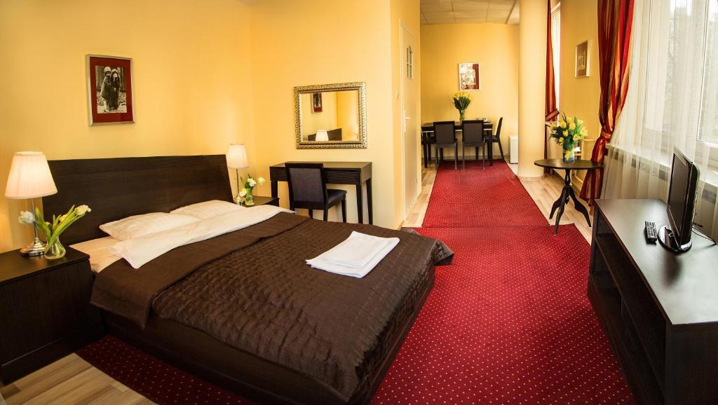Bed & Breakfast Scsk Zurawia 2*