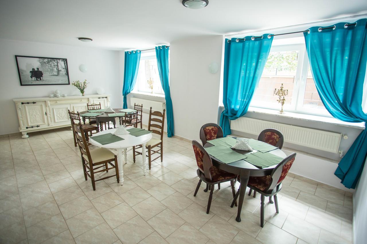Homestay Moonriver *