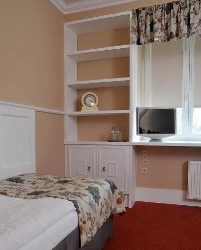 Bed & Breakfast American House Hennela