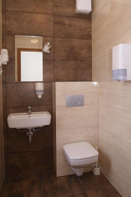 Smart2stay Pod Lipami 2* Warsaw