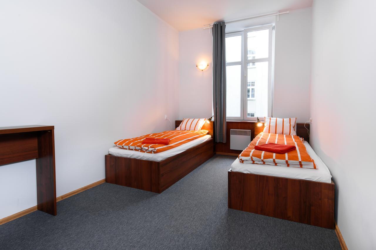 Hostel Constitution Square