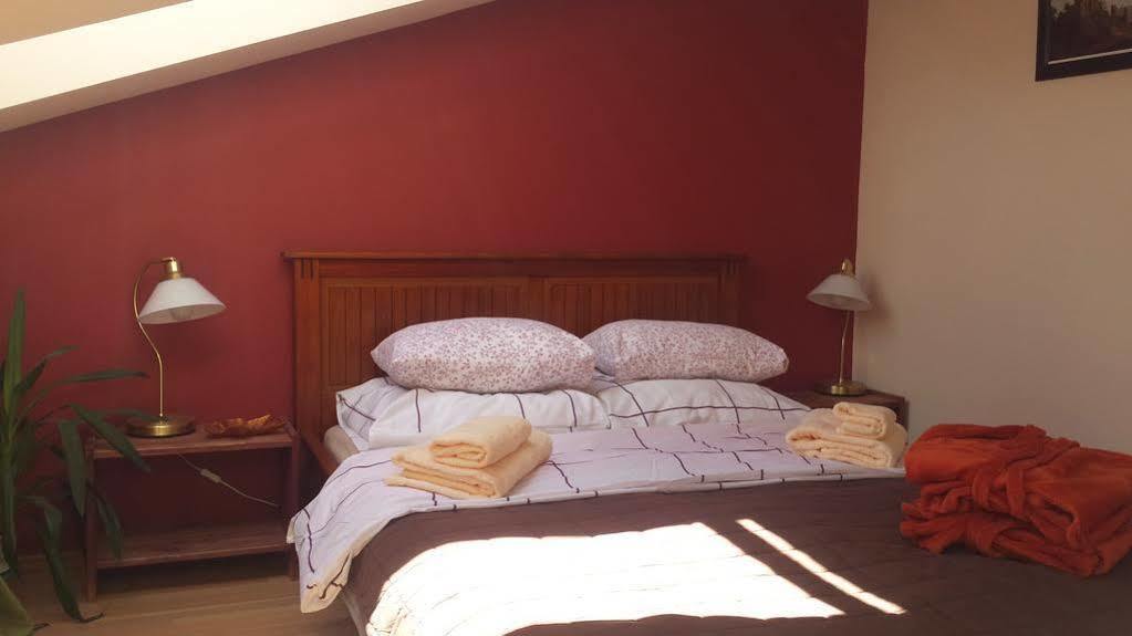 Fryderyk Apartment *