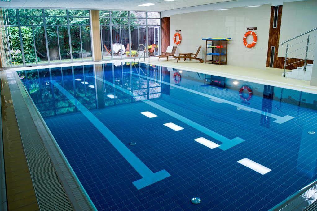 Bed & Breakfast Rezydencja Belweder Klonowa 3*