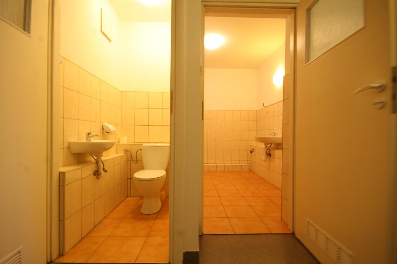 Hostel Lucka *