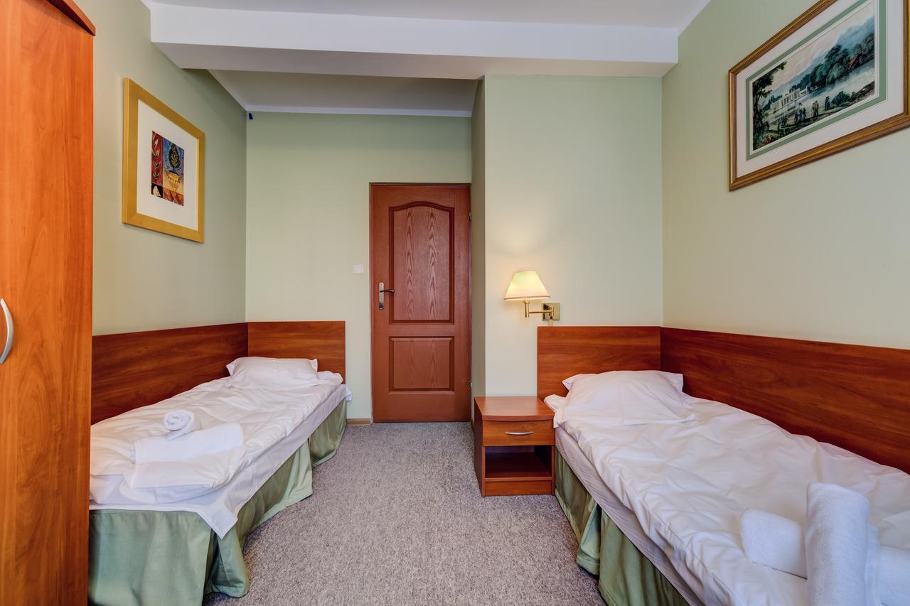 Nocleg ze śniadaniem Plaza 3*