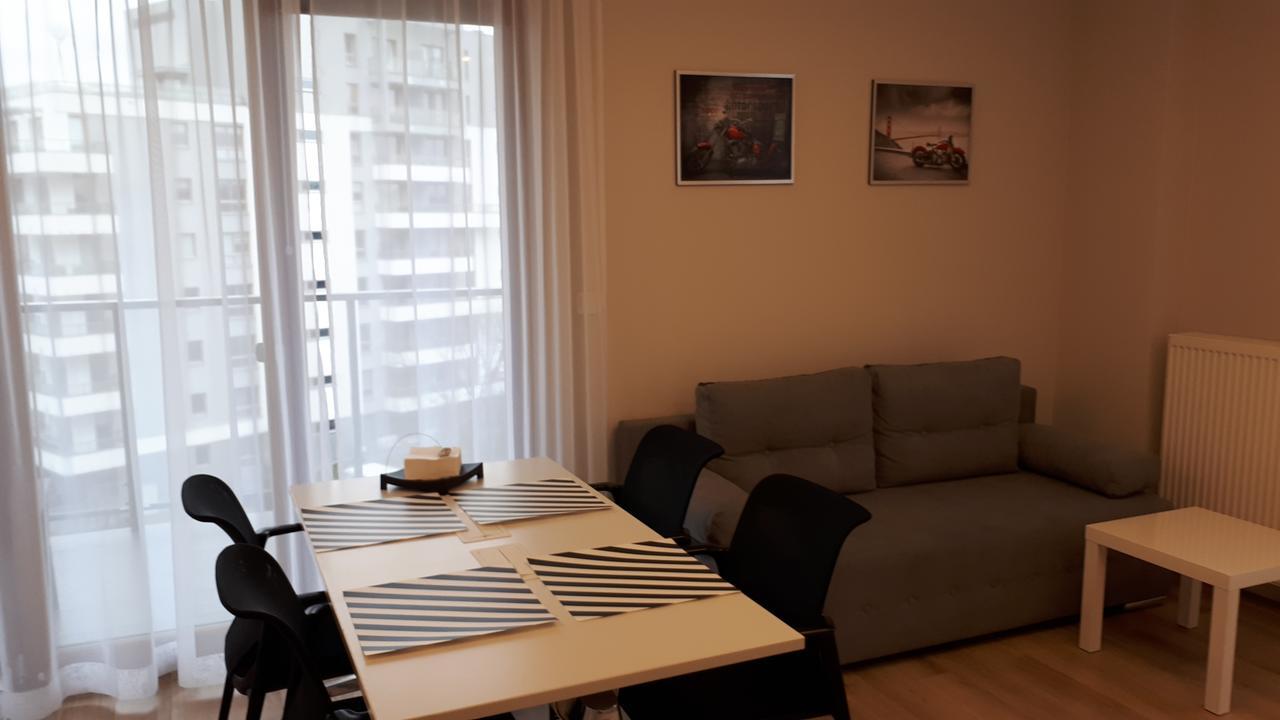 Kasprzaka Apartment *