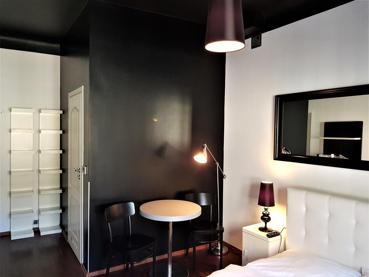 Chmielna 4* Warsaw