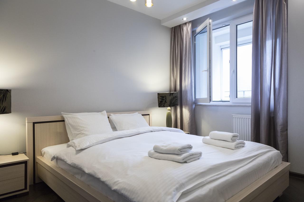 Apartment One By Your Freedom *